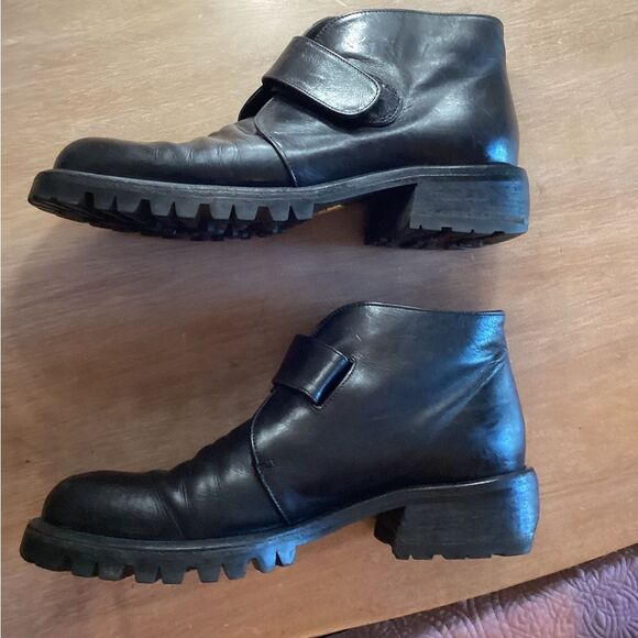 JOAN HELPERN SIGNATURE SIZE 8 BLACK LEATHER LUG VIBRAM SOLE ANKLE BOOTIE 80S 90S - Picture 5 of 10